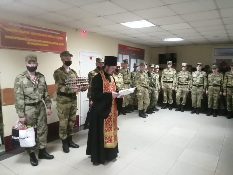 Поздравление военнослужащих с праздником Пасхи в в/ч 5583 д.Грибки 2021Г.